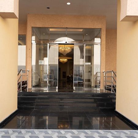 Апартаменты Dyafa Luxury Эль-Хубар Экстерьер фото