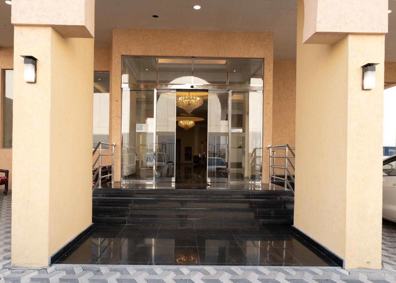 Апартаменты Dyafa Luxury Эль-Хубар Экстерьер фото