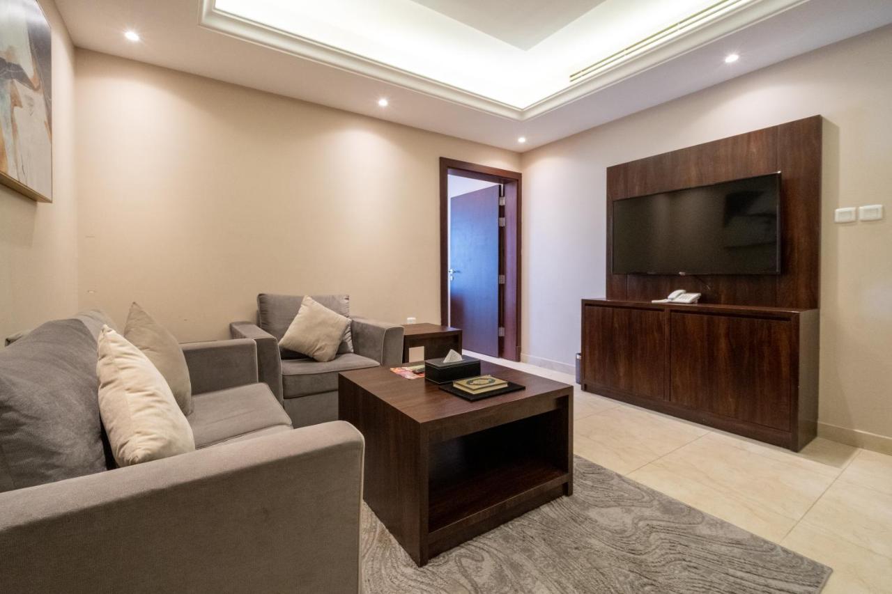 Апартаменты Dyafa Luxury Эль-Хубар Экстерьер фото