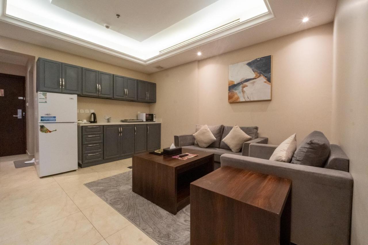 Апартаменты Dyafa Luxury Эль-Хубар Экстерьер фото